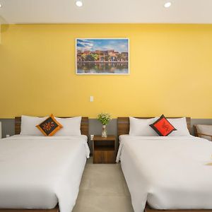 Twin Room Bath